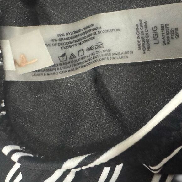 Raisins Del Mar Stripe Coconut Groove One Piece Size Large NWT - Picture 10 of 11